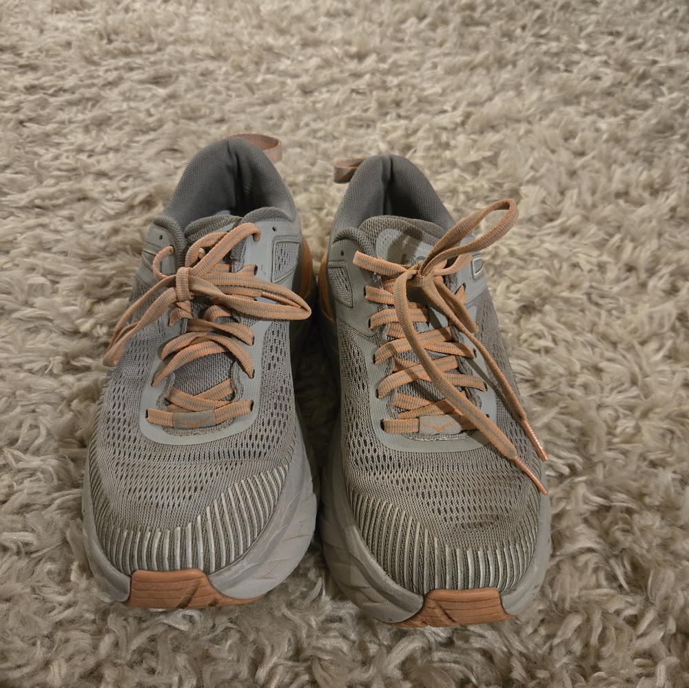 HOKA bondi 7